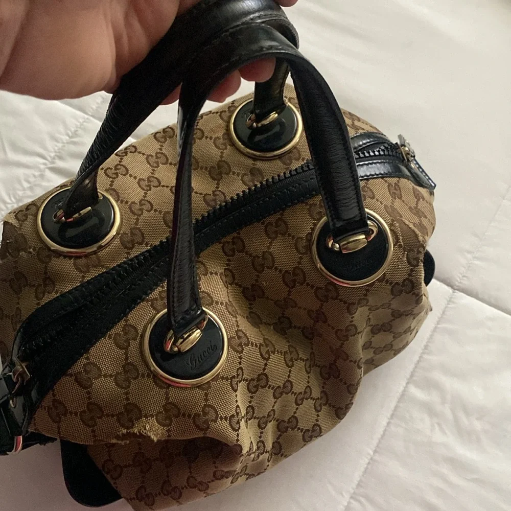 Gucci Tan and Black Satchel - Picture 8 of 8